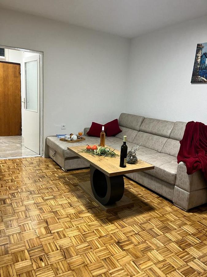 Apartmán Stan Na Dan Kozarska Dubica Bosanska Dubica Exteriér fotografie